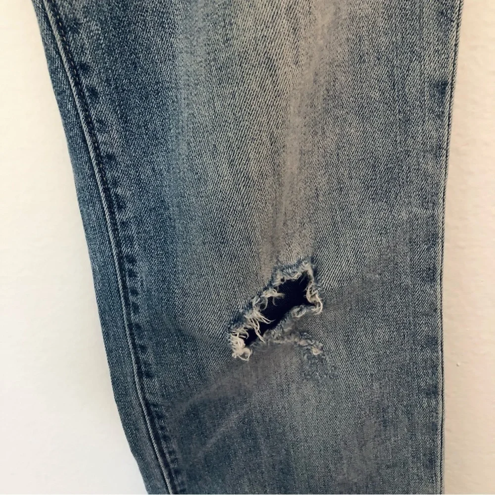 Lucky Brand Sweet Straight Distressed Jean 6/28R